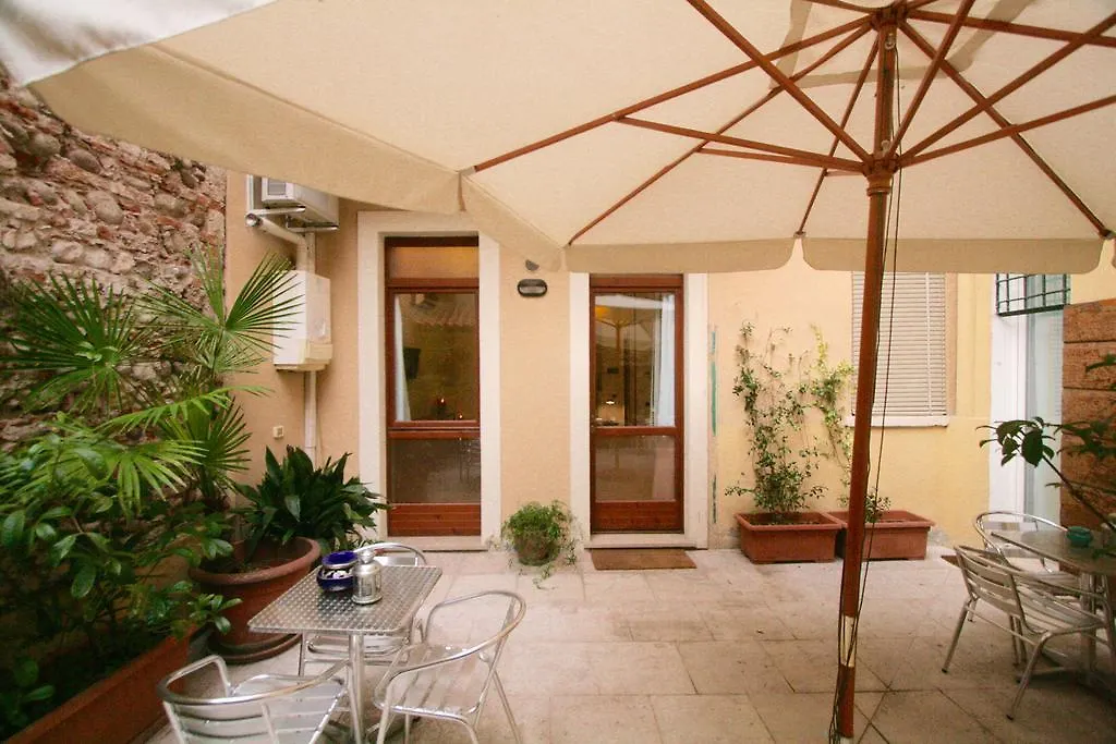 Cortiletto Apartamento Verona Itália